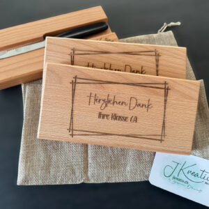 Schneidebrett mit Messer